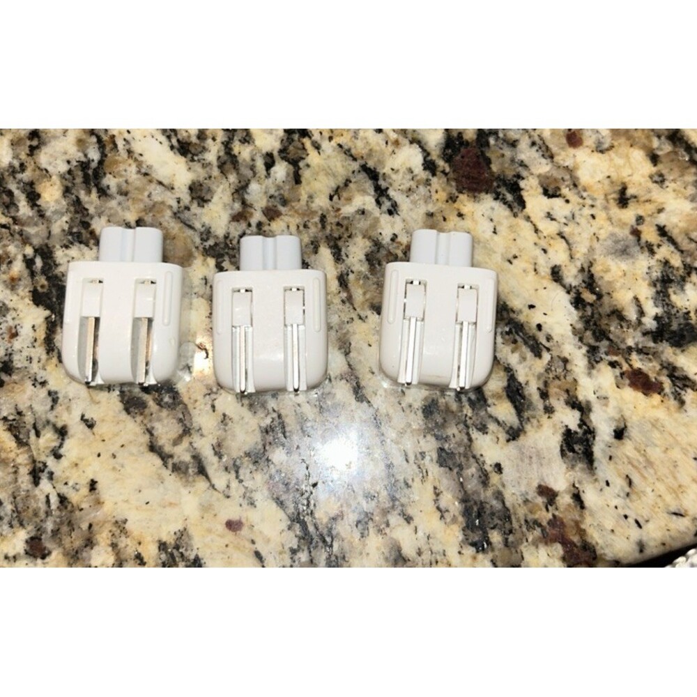 Lot Of 3 Genuine Apple MagSafe  Wall Adapters DUCKHEAD 2 PRONG PLUG 45W 60W 85W